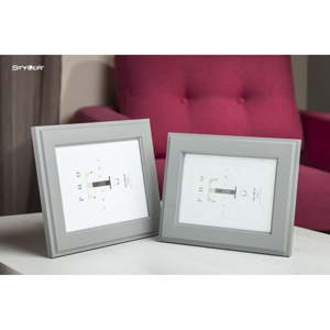 Světle šedý rámeček na fotografii Styler Malmo, 40 x 50 cm