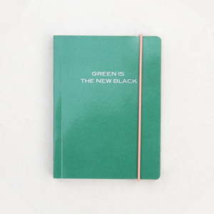 Zelený zápisník Caroline Gardner Green is the New Black, 320 stran