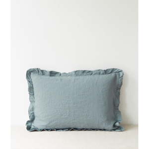 Světle modrý lněný polštář s řaseným lemem Linen Tales, 50 x 60 cm