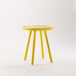 Žlutý odkládací stolek z masivu EMKO Naïve, ø 45 cm