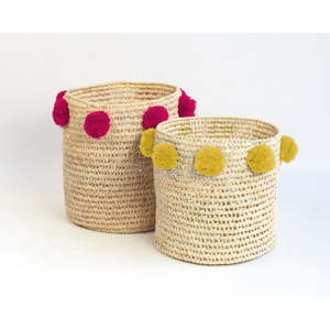 Sada 2 úložných košíků z palmových vláken s tmavě růžovými a žlutými dekoracemi Madre Selva Milo Basket