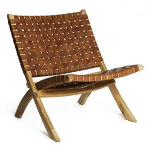 Koňakově hnědá židle s konstrukcí z teakového dřeva a pleteným sedákem z hovězí kůže Simla Fold